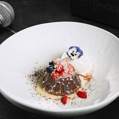 Фондан с взрывной карамелью в Интонация по цене 670 ₽