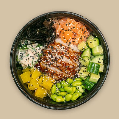 Поке с лососем в Любим сытно по цене 945 ₽