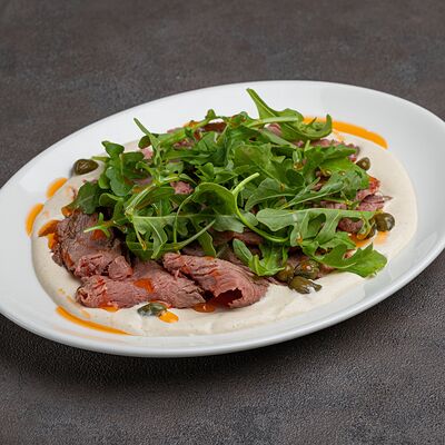 Вителло тоннато в МОСТ бистро по цене 870 ₽