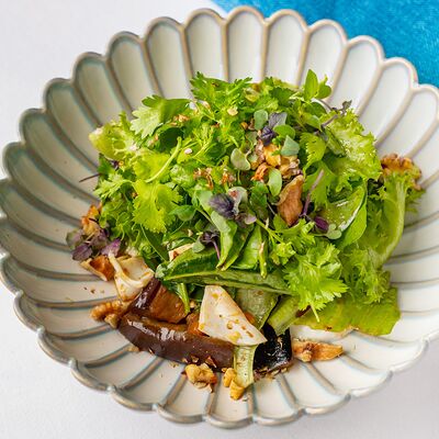 Теплый салат с кальмаром в Leto по цене 1290 ₽