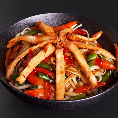 Удон с овощами, терияки и курицей в Многосуши по цене 419 ₽