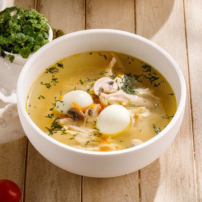 Суп-лапша с курицей и грибами в Хочу харчо по цене 590 ₽