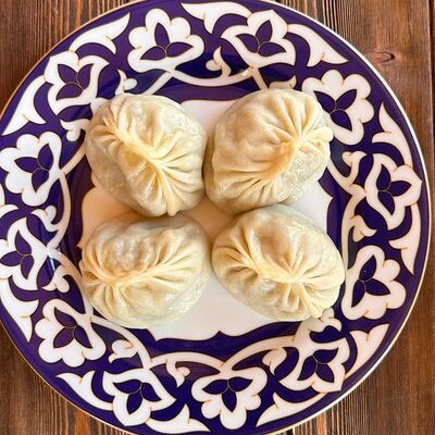 Манты с бараниной на пару в Халиф по цене 520 ₽