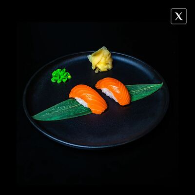 Нигири Лосось в Хука Холл по цене 600 ₽