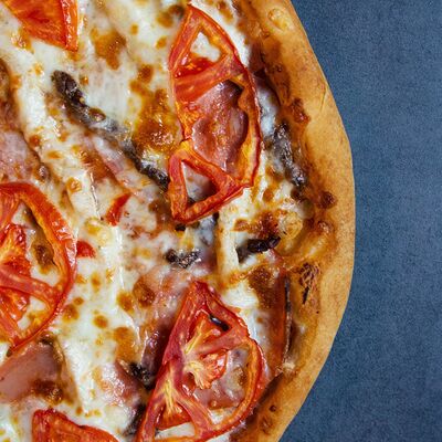 Пицца Мясная в Тобико по цене 1650 ₽