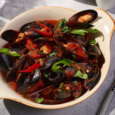 Черноморские мидии в соусе чашушули в Колхида Palace по цене 760