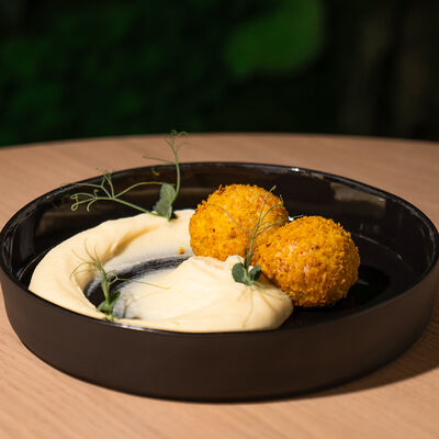 Котлетки куриные с картофельным пюре в Наша хвоя по цене 630 ₽