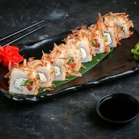 Харуна ролл с тунцом Lux в Fast Япония Premium Sushi