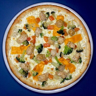 Пицца курица-брокколи в Премьер Министр по цене 795 ₽