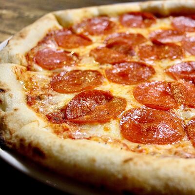 Пепперони в Арт-шоу ресторан Балаган Сити по цене 825 ₽