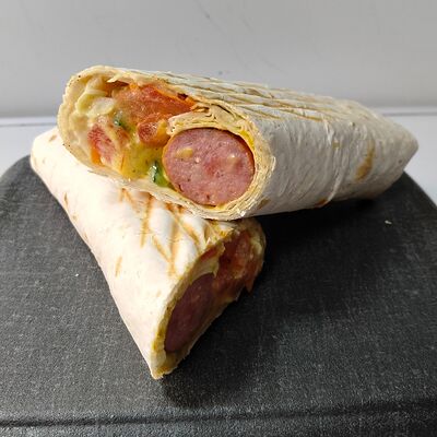 Шаурма с фирменной сосискойв Шашлык BOX по цене 270 ₽