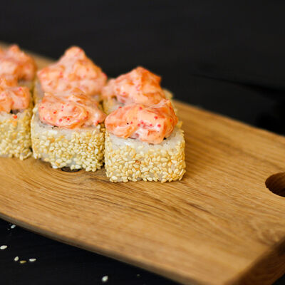 Спайс-ролл с креветкой в Yomayo по цене 445 ₽