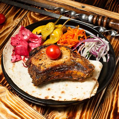 Свиная корейка в Золотой шампур по цене 450 ₽