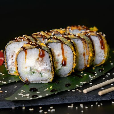 Угорь темпура в Caviar Rolls по цене 702 ₽