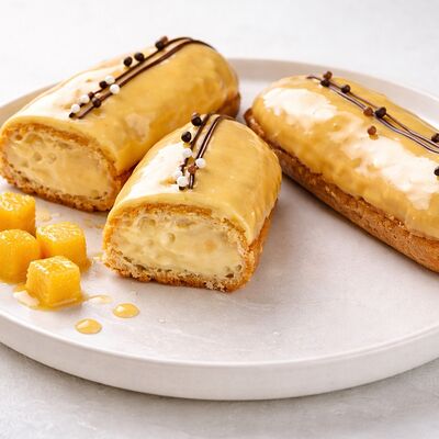 Эклер Манго-Маракуйя в Lo-Fi Coffee по цене 250 ₽