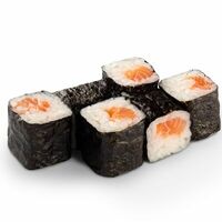 Ролл с лососем в ChoCho Sushi