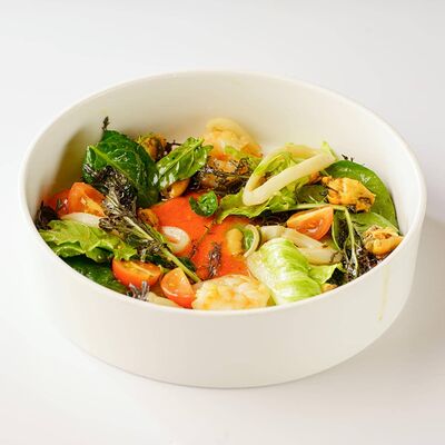Салат с морепродуктами в Панда Маркет по цене 659 ₽