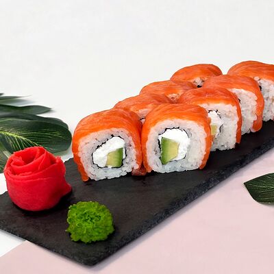 Роллы Филадельфия с авокадо в Pokemania по цене 1179 ₽