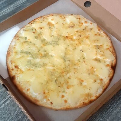 С грушей и голубым сыромв Вкусно Пицца по цене 990 ₽