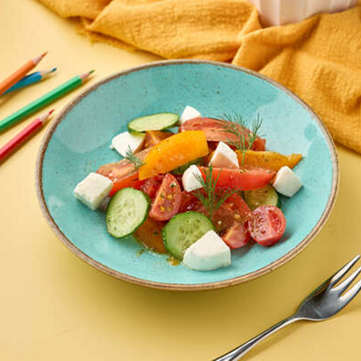 Моцарелла со свежими овощами в Plov Project по цене 290 ₽