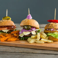 Логотип Много бургеров