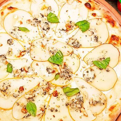 Пицца с грушей и горгонзолой в Tempo Della Pizza по цене 720 ₽