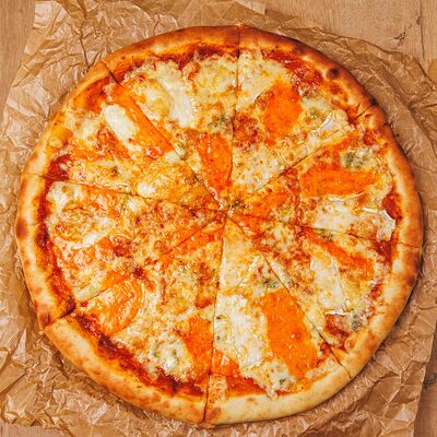 Пицца 5 сыров в Nel tempo по цене 620 ₽