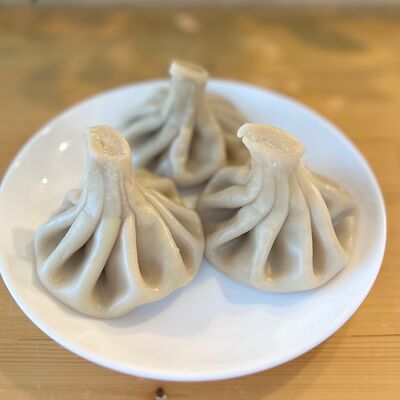 Хинкали с говядиной в Фуд Корт №1 по цене 285 ₽