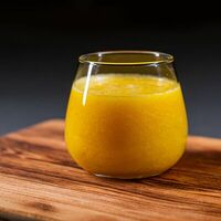 Апельсиновый свежевыжатый сок в Harley Drink Bar