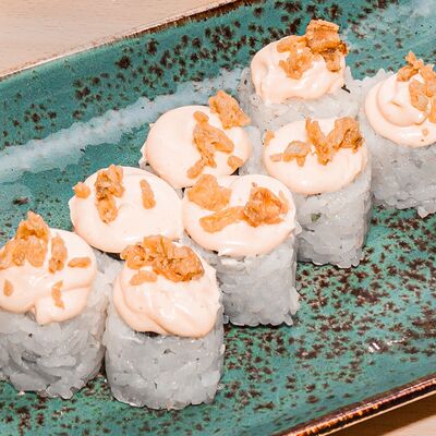 Ролл Чикен спайси в Суши Море Мото по цене 399 ₽