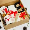 Корпоративный новогодний подарок с чаем, кружкой и варежками в Дарите красиво по цене 5990