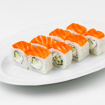 Филадельфия с огурцом в УРМАН кафе по цене 645 ₽