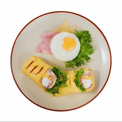 Ролл с ветчиной и яйцом на пшеничной лепёшке в Азбука Вкуса Экспресс Меню по цене 258 ₽