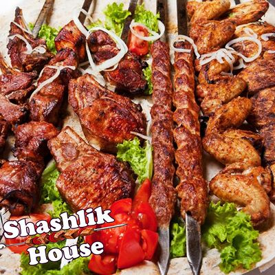 Ассорти из шашлыков большое в Shashlik House по цене 3104 ₽