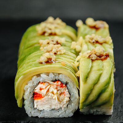 Авокадо-ролл в Суши скат по цене 310 ₽