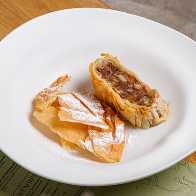 Штрудель в М2 Органик Клуб Патриаршие по цене 750 ₽