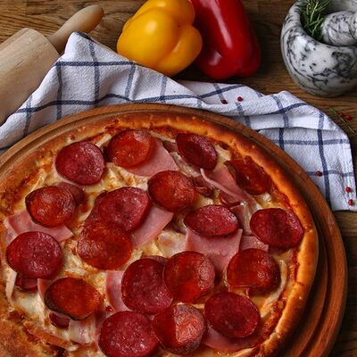 Мясная в Андеграунд Pizza & Sushi по цене 621 ₽