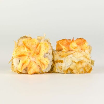 Запеченный ролл с тунцом в Лосось Культура Бар по цене 424 ₽