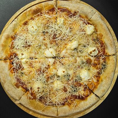 Пицца Четыре сыра в Байский по цене 820 ₽