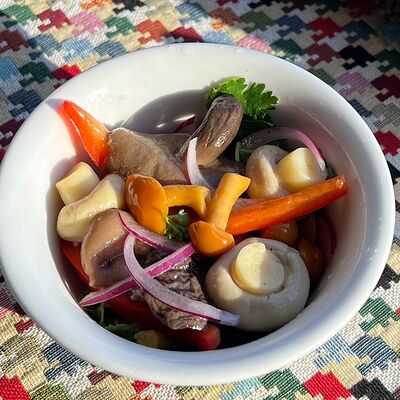 Грибы маринованныев Кинто по цене 550 ₽