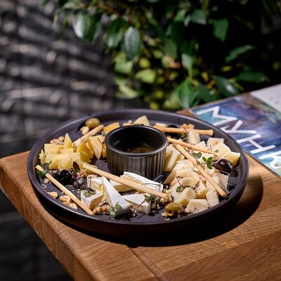 Сет сыров в Мунк по цене 1600 ₽