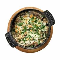 Запеченный язык под сырной корочкой с шампиньонами в Лето