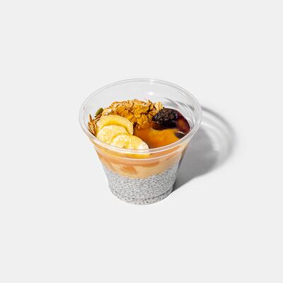 Чиа-пудинг со смородиной в Surf Coffee x Pillars по цене 280 ₽