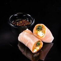Спринг ролл Лосось в Sushi Ball