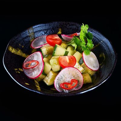 Огурцы по-китайски в Nishiki по цене 500 ₽