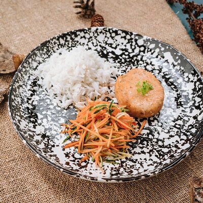 Котлета из семги в Кафе-парк Теремок по цене 385 ₽