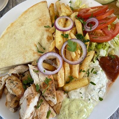 Гирос порция с Курицей в МангалРум по цене 620 ₽