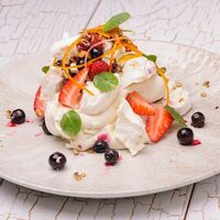 Десерт Павлова в Робби