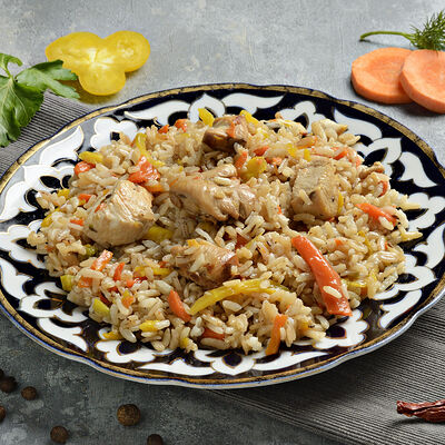 Плов из курицы в Пекарня донер бистро по цене 450 ₽