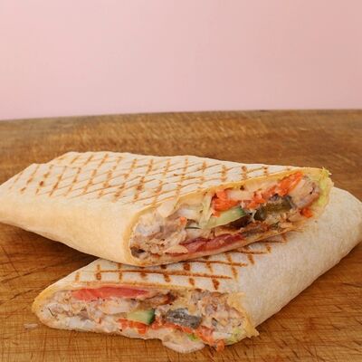 Шаурма большая с говядинойв Шаурма и точка по цене 550 ₽